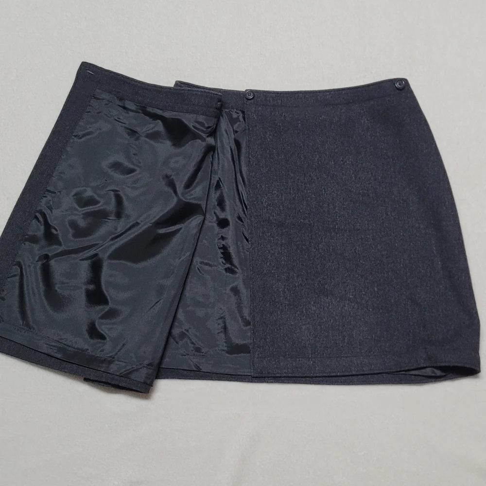 90s Vintage GAP Charcoal Gray Wool Blend Micro Mini Wrap Skirt 6 - Picture 8 of 10